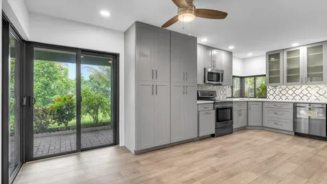 12003 Flicker Way Hollywood FL 33026