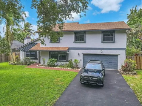 12003 Flicker Way Hollywood FL 33026