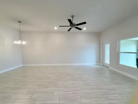 8642 Giovanni Avenue Fort Pierce FL 34951