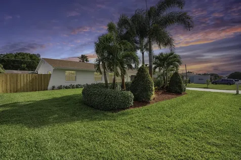 3754 Barkis Avenue Boynton Beach FL 33436