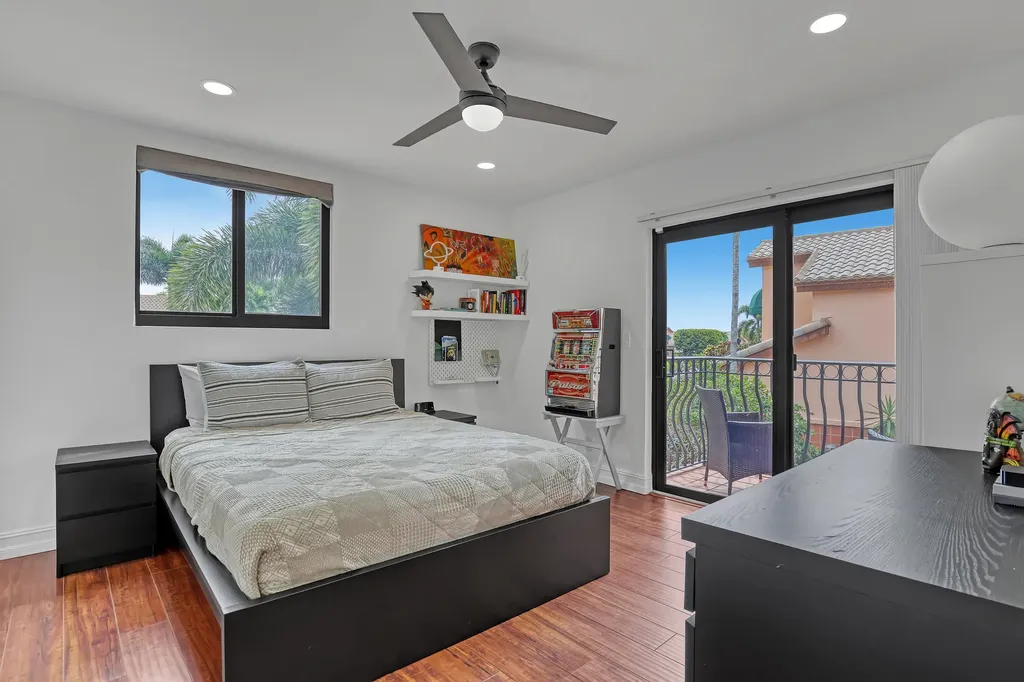 6532 Via Rosa Boca Raton FL 33433