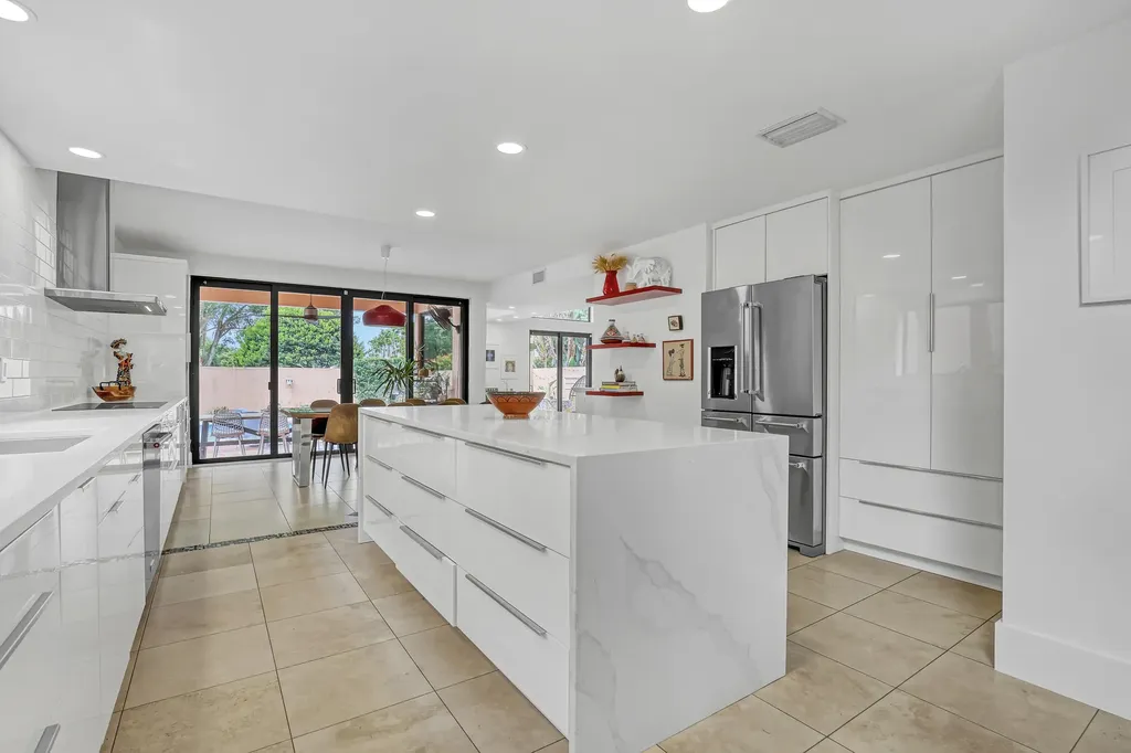 6532 Via Rosa Boca Raton FL 33433