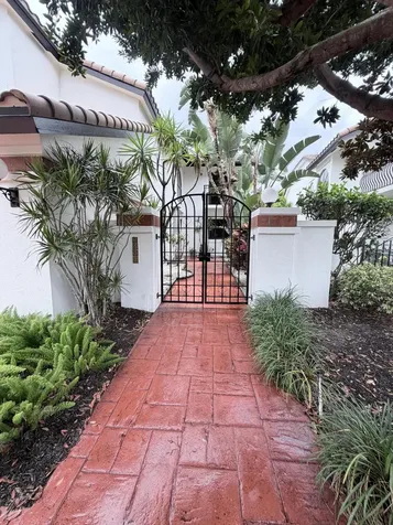 6532 Via Rosa Boca Raton FL 33433