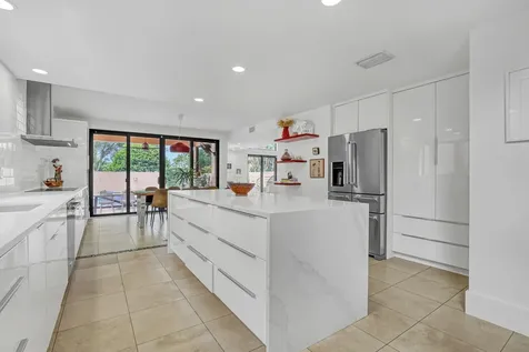 6532 Via Rosa Boca Raton FL 33433