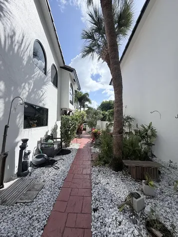 6532 Via Rosa Boca Raton FL 33433