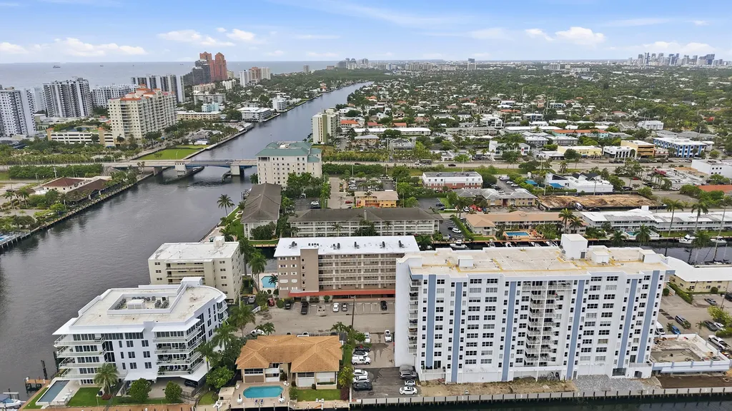 2881 NE 32nd Street Fort Lauderdale FL 33306