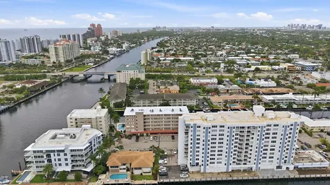 2881 NE 32nd Street Fort Lauderdale FL 33306