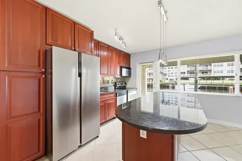 2881 NE 32nd Street Fort Lauderdale FL 33306