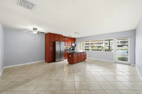 2881 NE 32nd Street Fort Lauderdale FL 33306