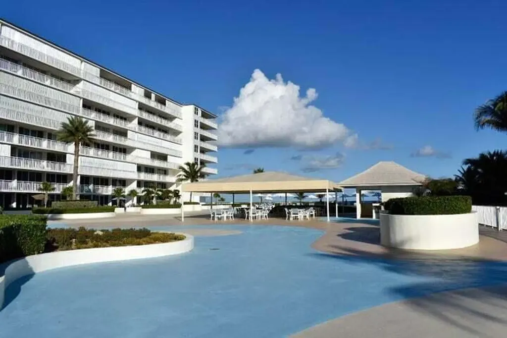 3546 S Ocean Boulevard South Palm Beach FL 33480