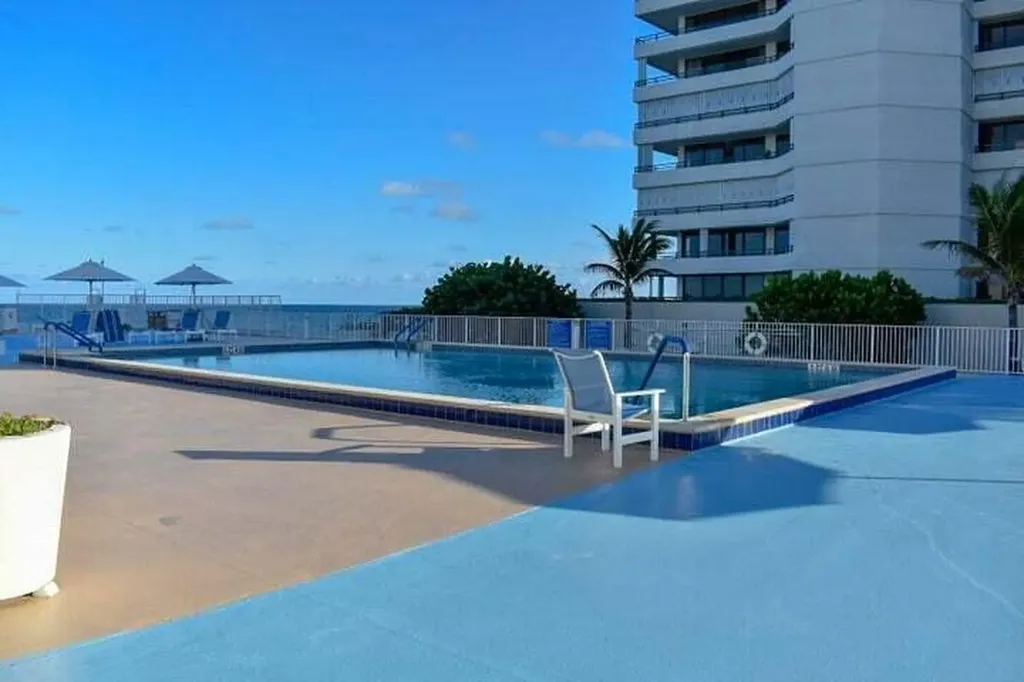 3546 S Ocean Boulevard South Palm Beach FL 33480