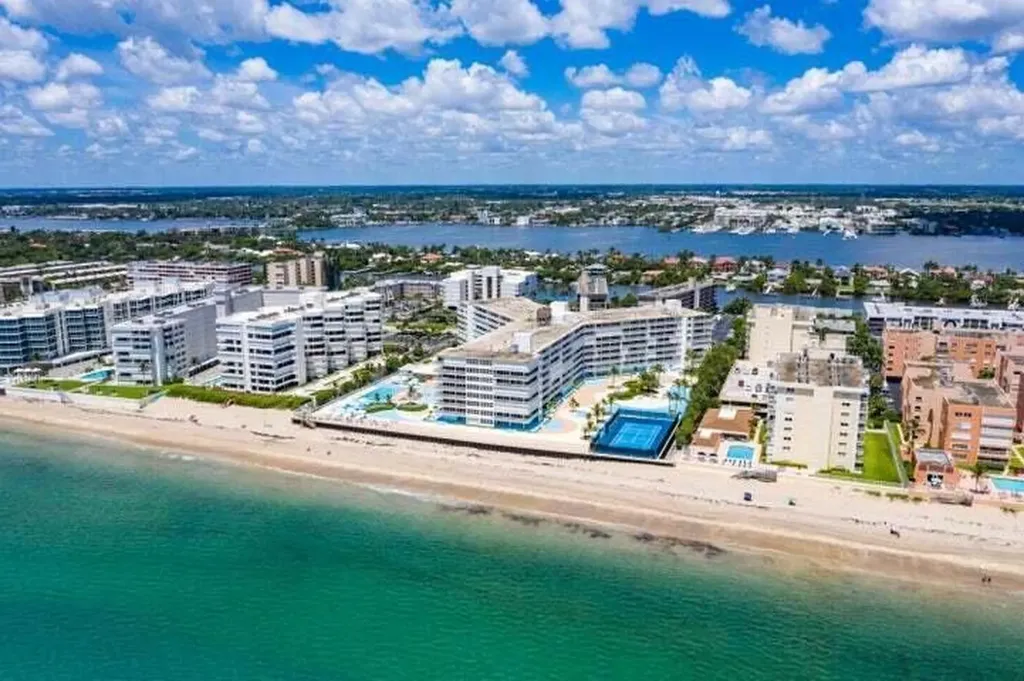 3546 S Ocean Boulevard South Palm Beach FL 33480
