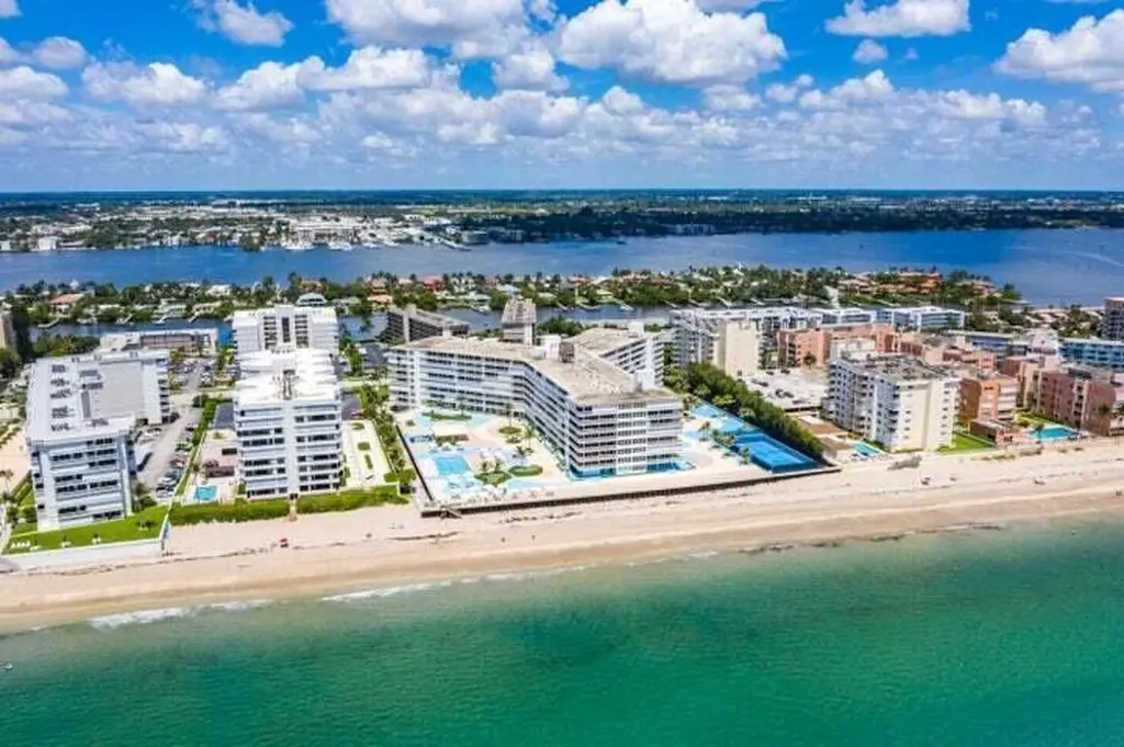 3546 S Ocean Boulevard South Palm Beach FL 33480