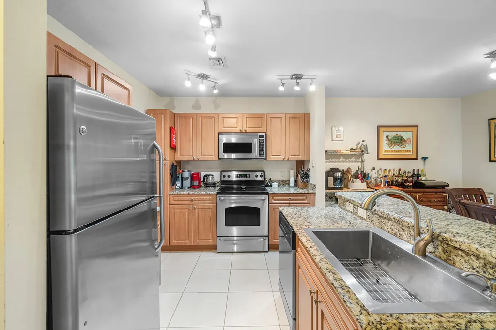 6719 Old Farm Trail Boynton Beach FL 33437