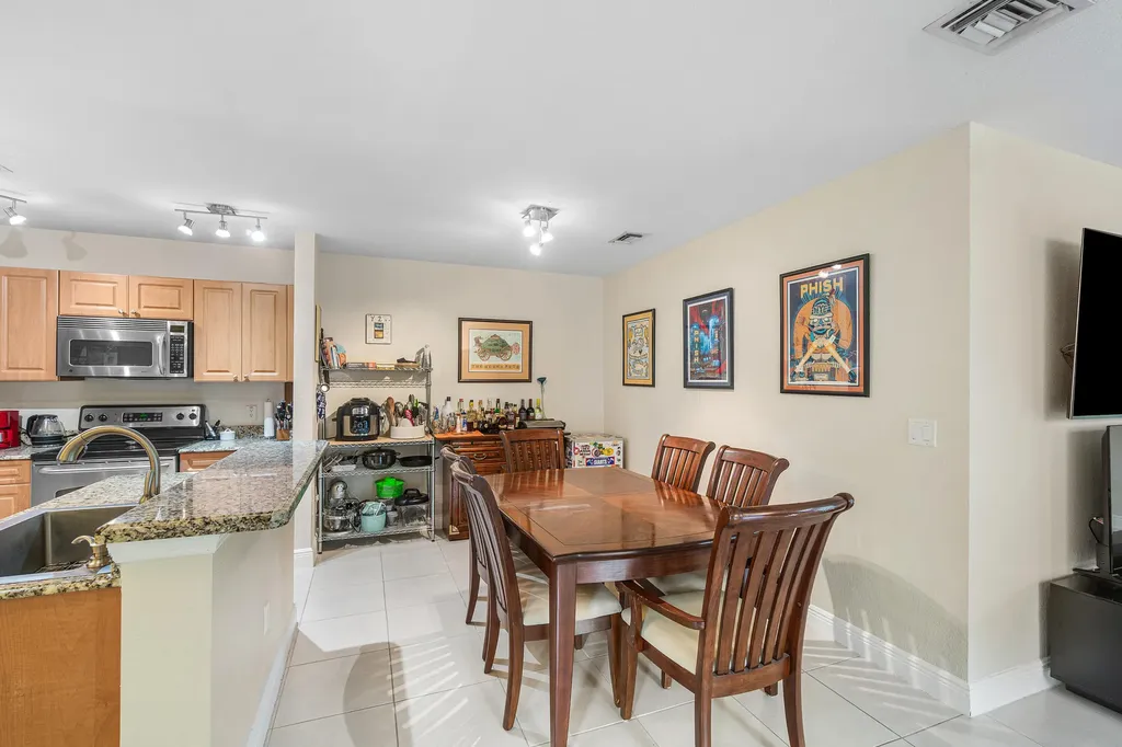 6719 Old Farm Trail Boynton Beach FL 33437