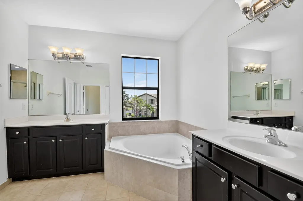 8853 Sandy Creek Way Lake Worth FL 33467