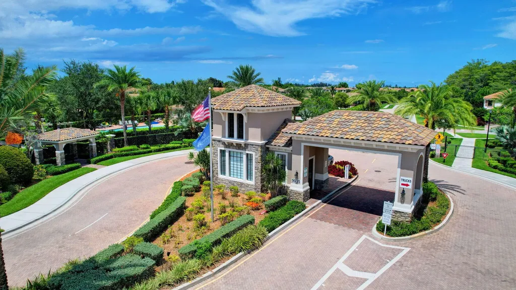 8853 Sandy Creek Way Lake Worth FL 33467