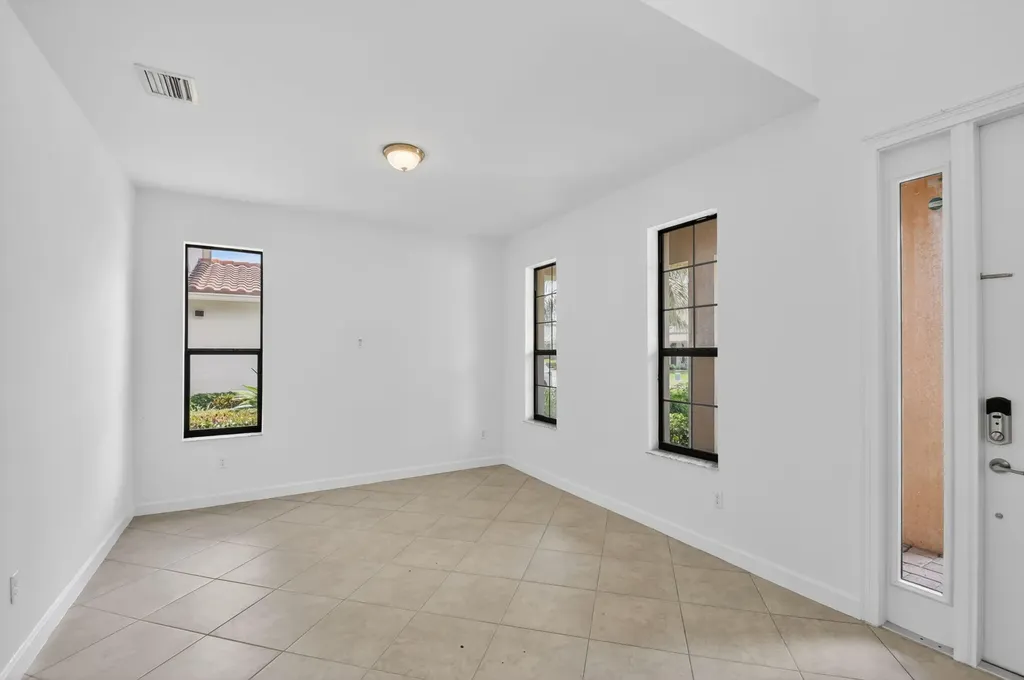 8853 Sandy Creek Way Lake Worth FL 33467