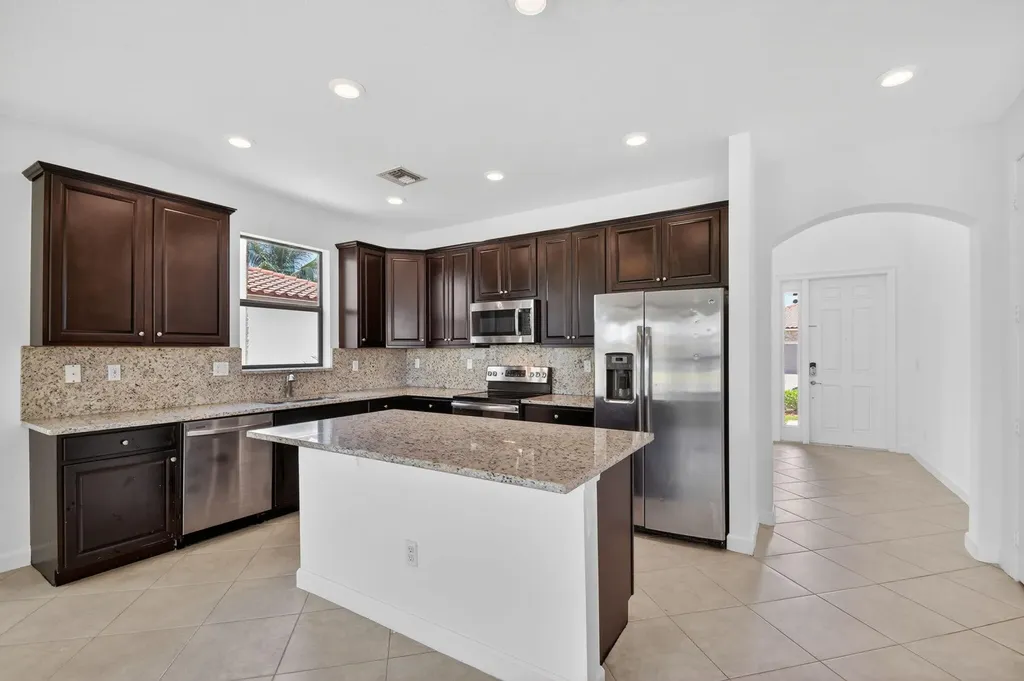 8853 Sandy Creek Way Lake Worth FL 33467