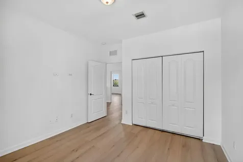 8853 Sandy Creek Way Lake Worth FL 33467