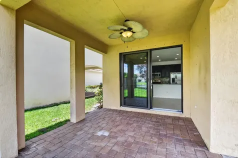 8853 Sandy Creek Way Lake Worth FL 33467