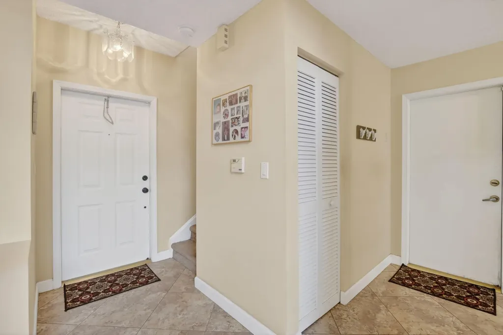 10111 NW 4th Street Plantation FL 33324