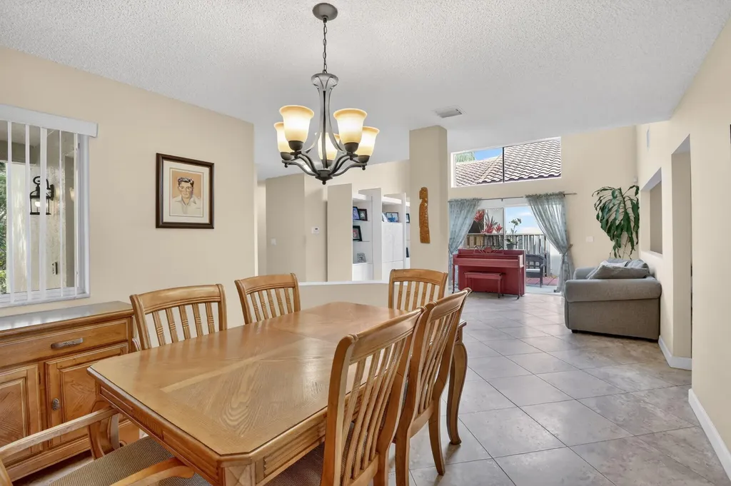 10111 NW 4th Street Plantation FL 33324