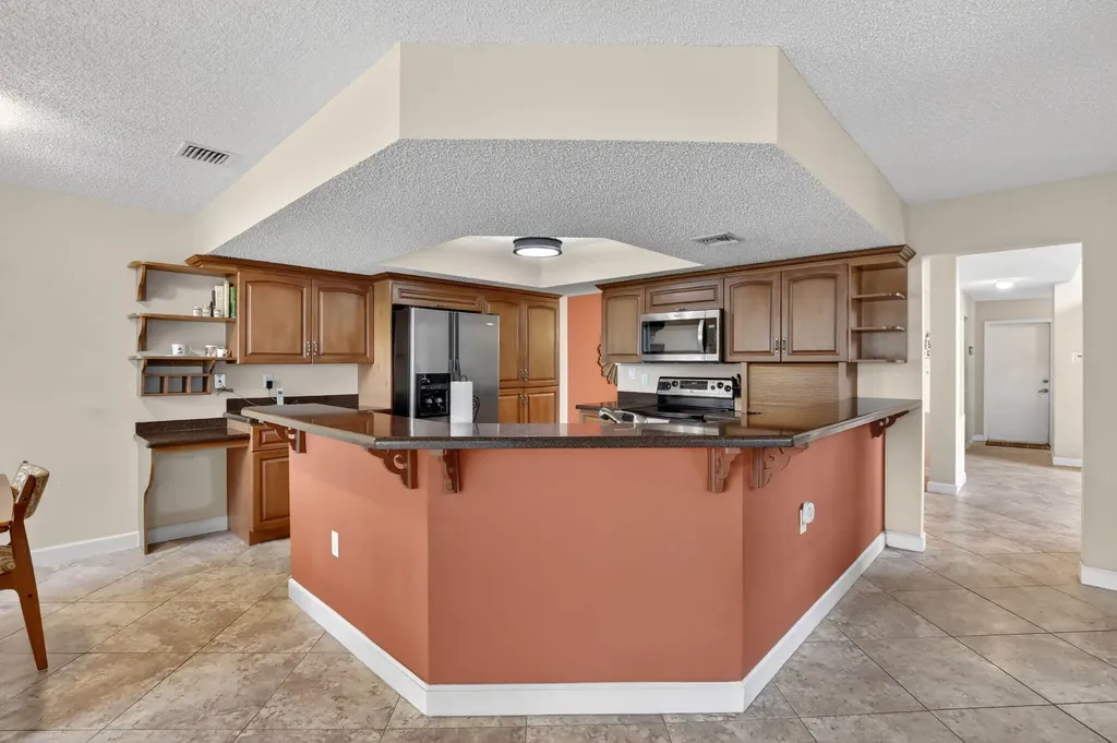 10111 NW 4th Street Plantation FL 33324