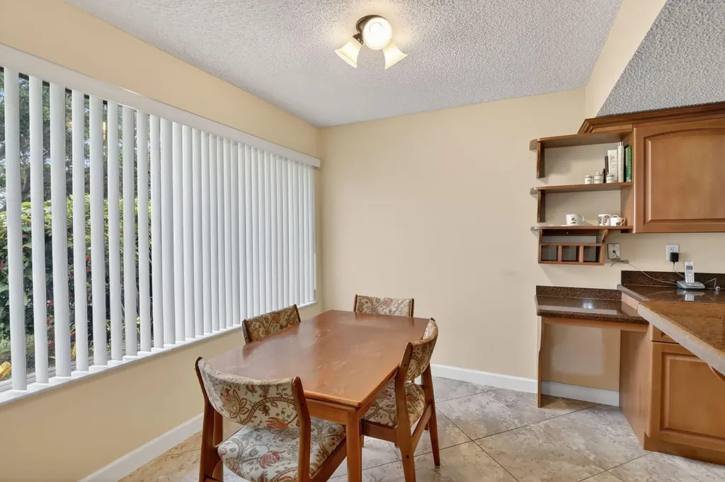 10111 NW 4th Street Plantation FL 33324