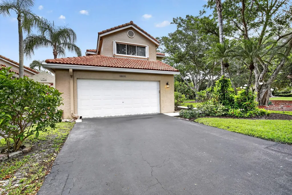 10111 NW 4th Street Plantation FL 33324