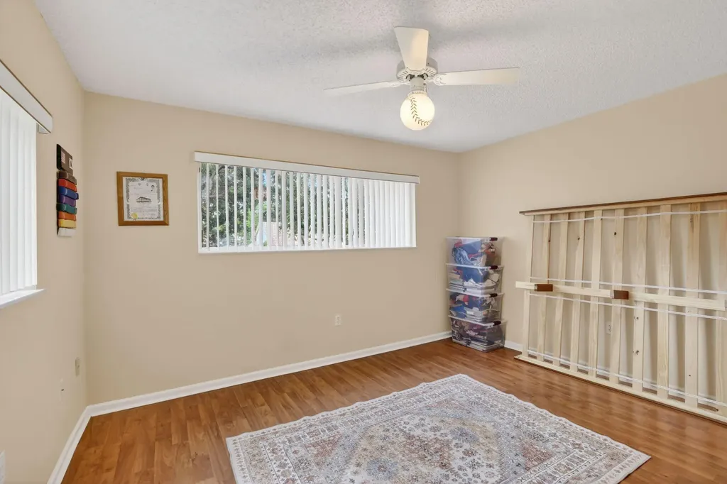 10111 NW 4th Street Plantation FL 33324