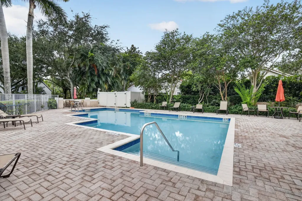 10111 NW 4th Street Plantation FL 33324