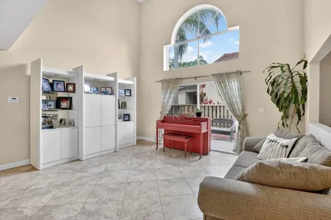 10111 NW 4th Street Plantation FL 33324
