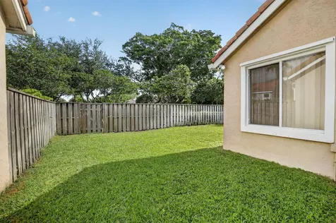 10111 NW 4th Street Plantation FL 33324