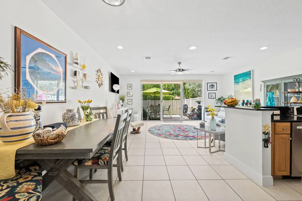 4086 W Palm Aire Drive Pompano Beach FL 33069