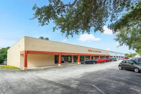 810 Park Avenue Lake Park FL 33403