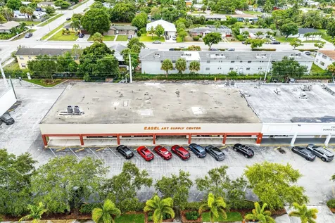 810 Park Avenue Lake Park FL 33403