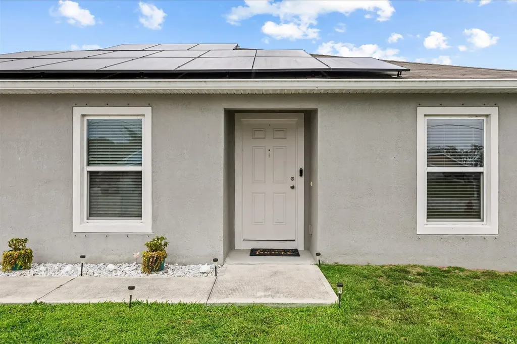 2226 SE Heathwood Circle Port St Lucie FL 34952