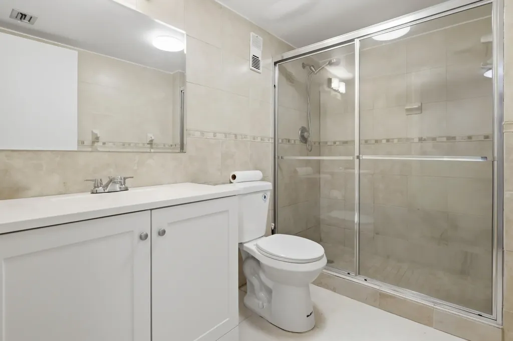 661 NE 195th Street Miami FL 33179