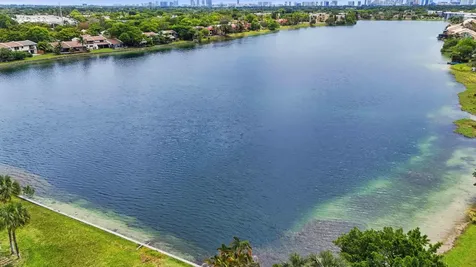661 NE 195th Street Miami FL 33179