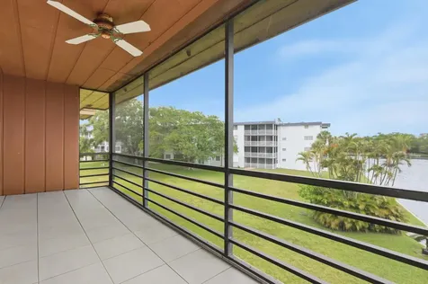 661 NE 195th Street Miami FL 33179