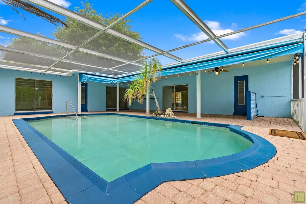 240 Lake Drive Coconut Creek FL 33066
