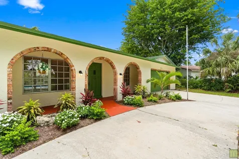 240 Lake Drive Coconut Creek FL 33066