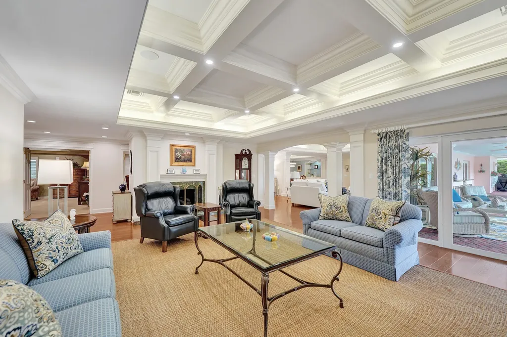 163 Nurmi Drive Fort Lauderdale FL 33301