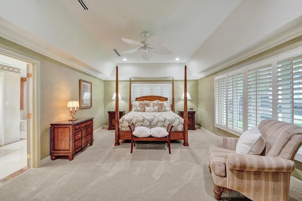 163 Nurmi Drive Fort Lauderdale FL 33301