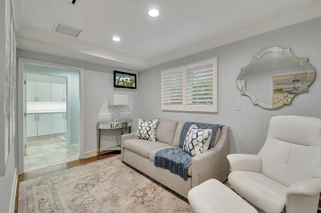 163 Nurmi Drive Fort Lauderdale FL 33301