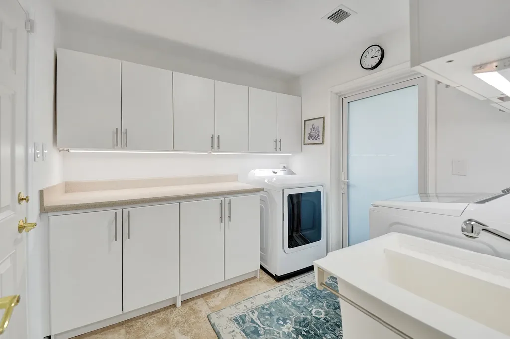 163 Nurmi Drive Fort Lauderdale FL 33301