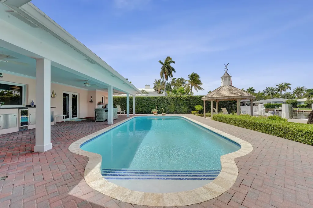 163 Nurmi Drive Fort Lauderdale FL 33301