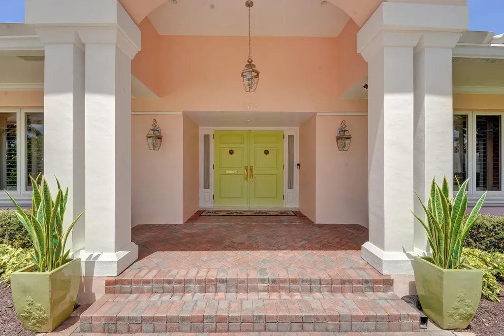 163 Nurmi Drive Fort Lauderdale FL 33301