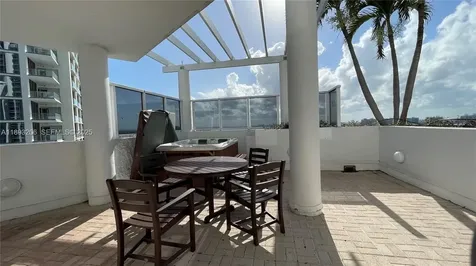 18001 Collins Avenue Sunny Isles Beach FL 33160